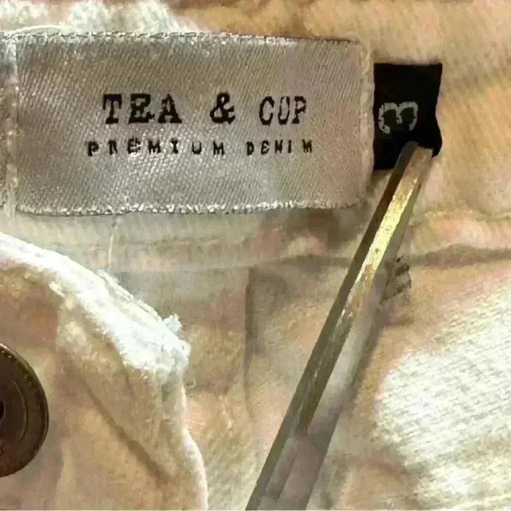 Tea and Cup distressed white jeans size 3 - Picture 13 of 15
